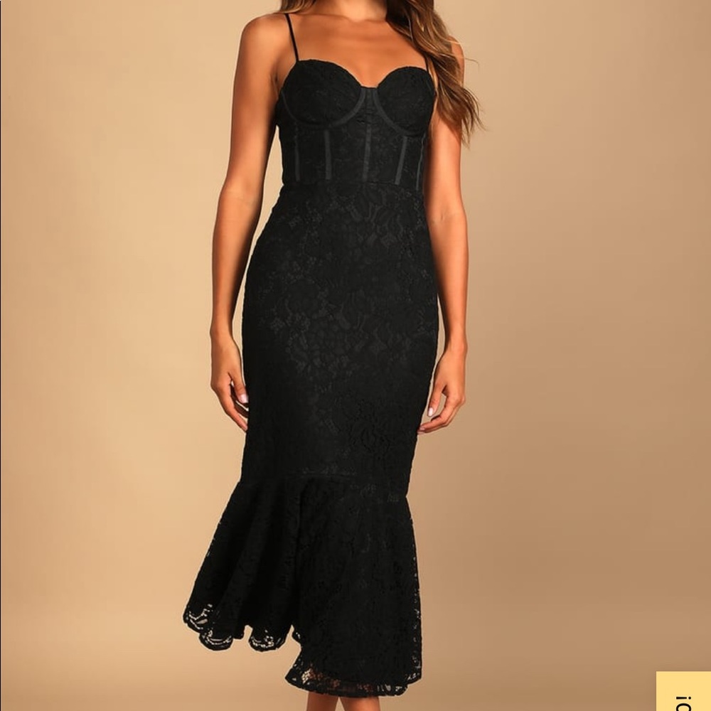 Lulu’s Found Your Love Black Lace Sleeveless Trumpet Midi Dress